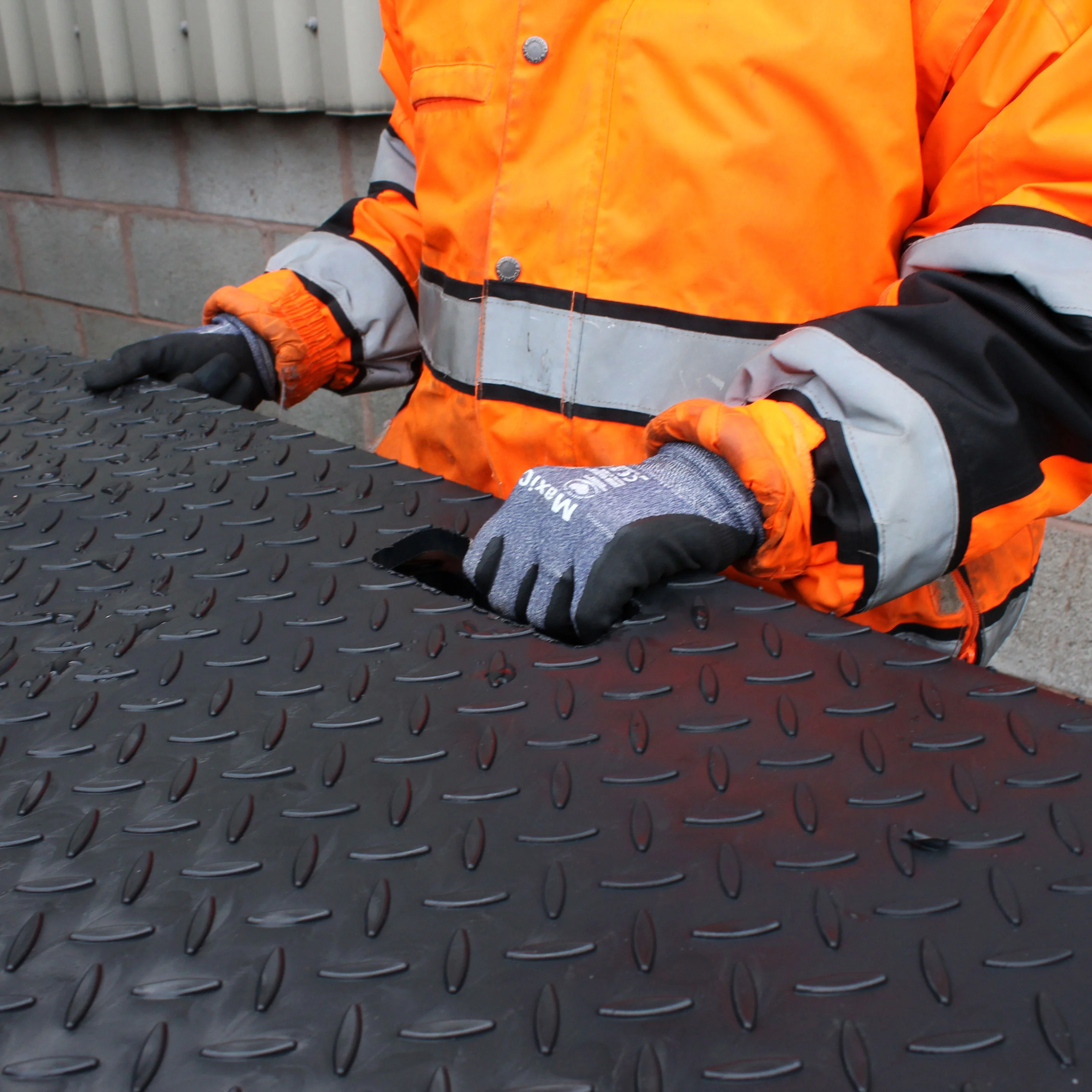 EconoMat Plus - Medium Duty Ground Protection Mat (30t) - 2410x1200x14mm - Image 3