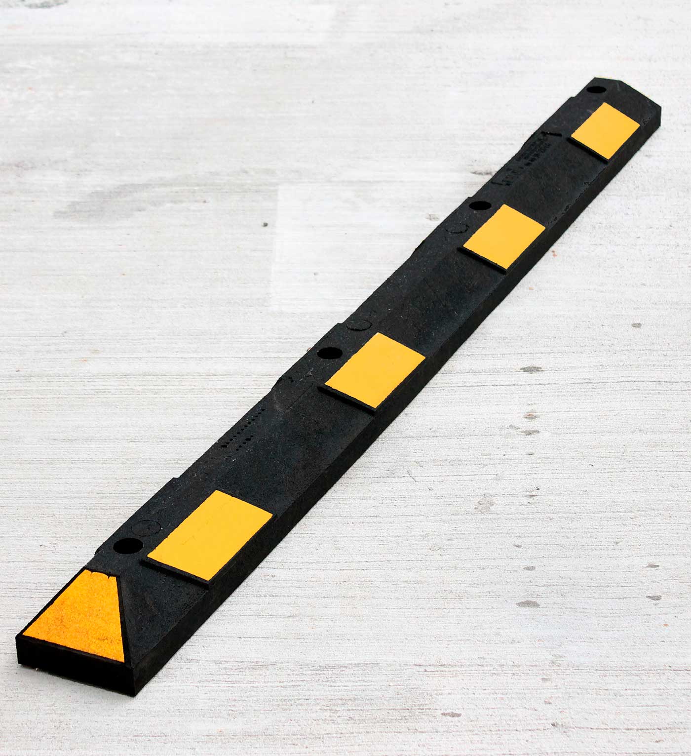 Park-it 1800mm Rubber Wheel Block / Stop With Fixings - Image 10