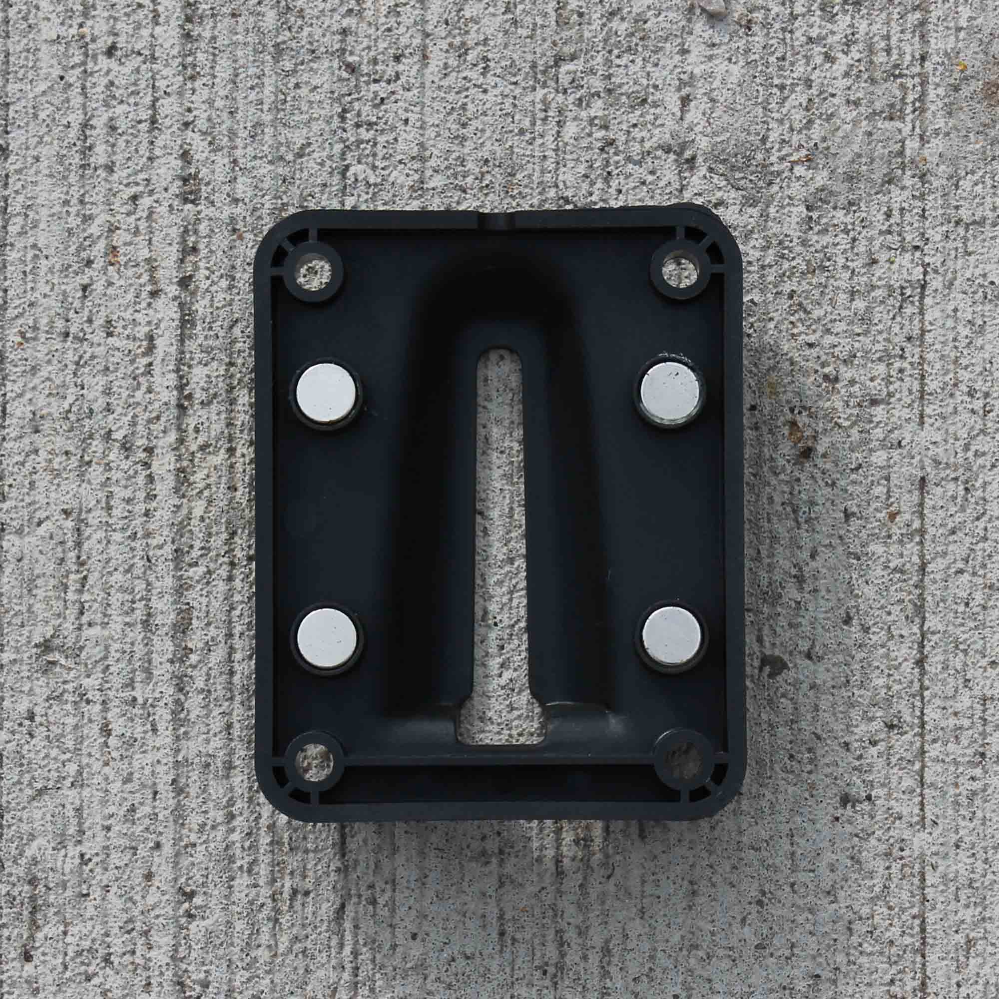 Skipper Barrier Magnetic Receiver Clip - Image 5