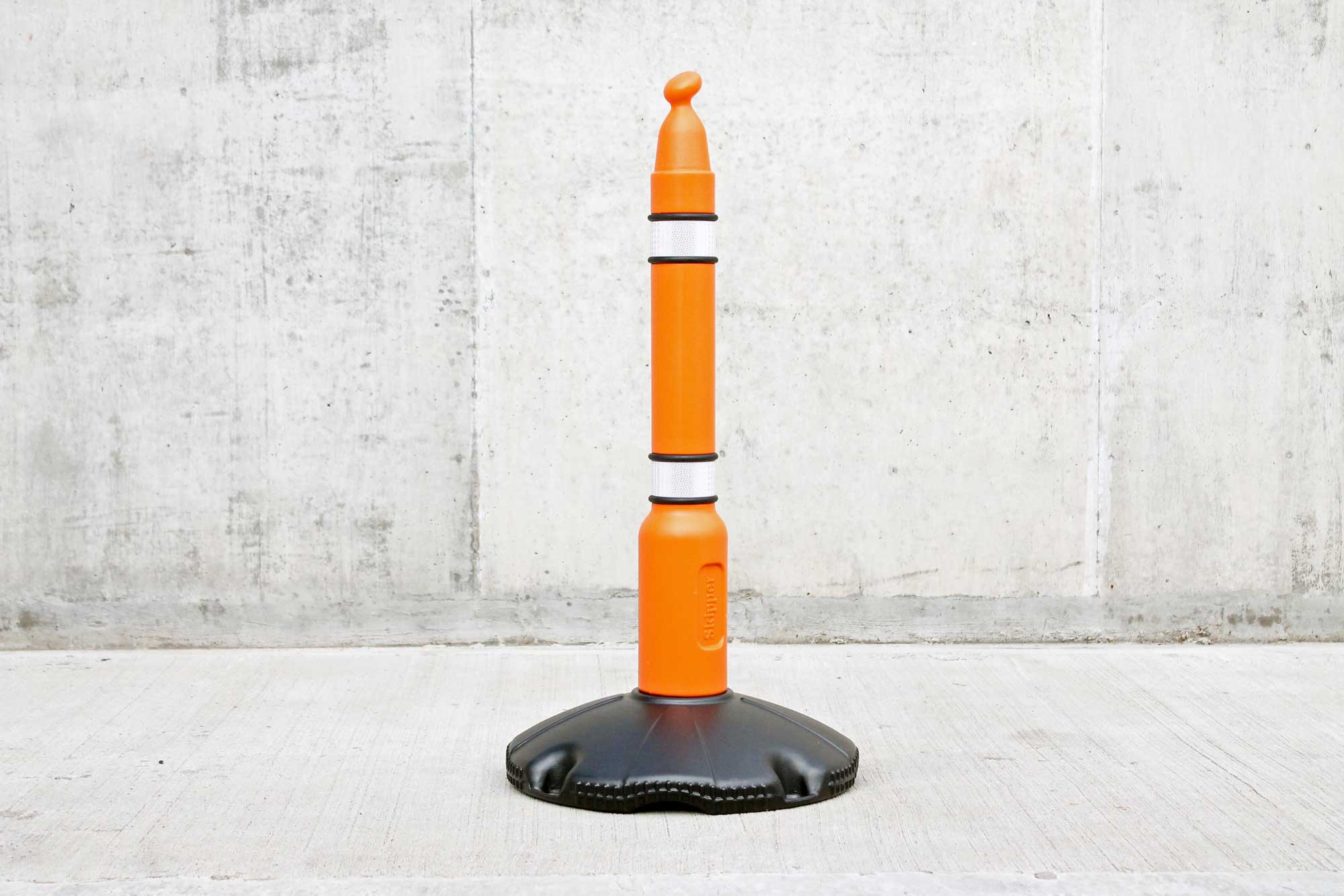 Skipper Barrier Post and Base System with Reflective Strips - Image 11