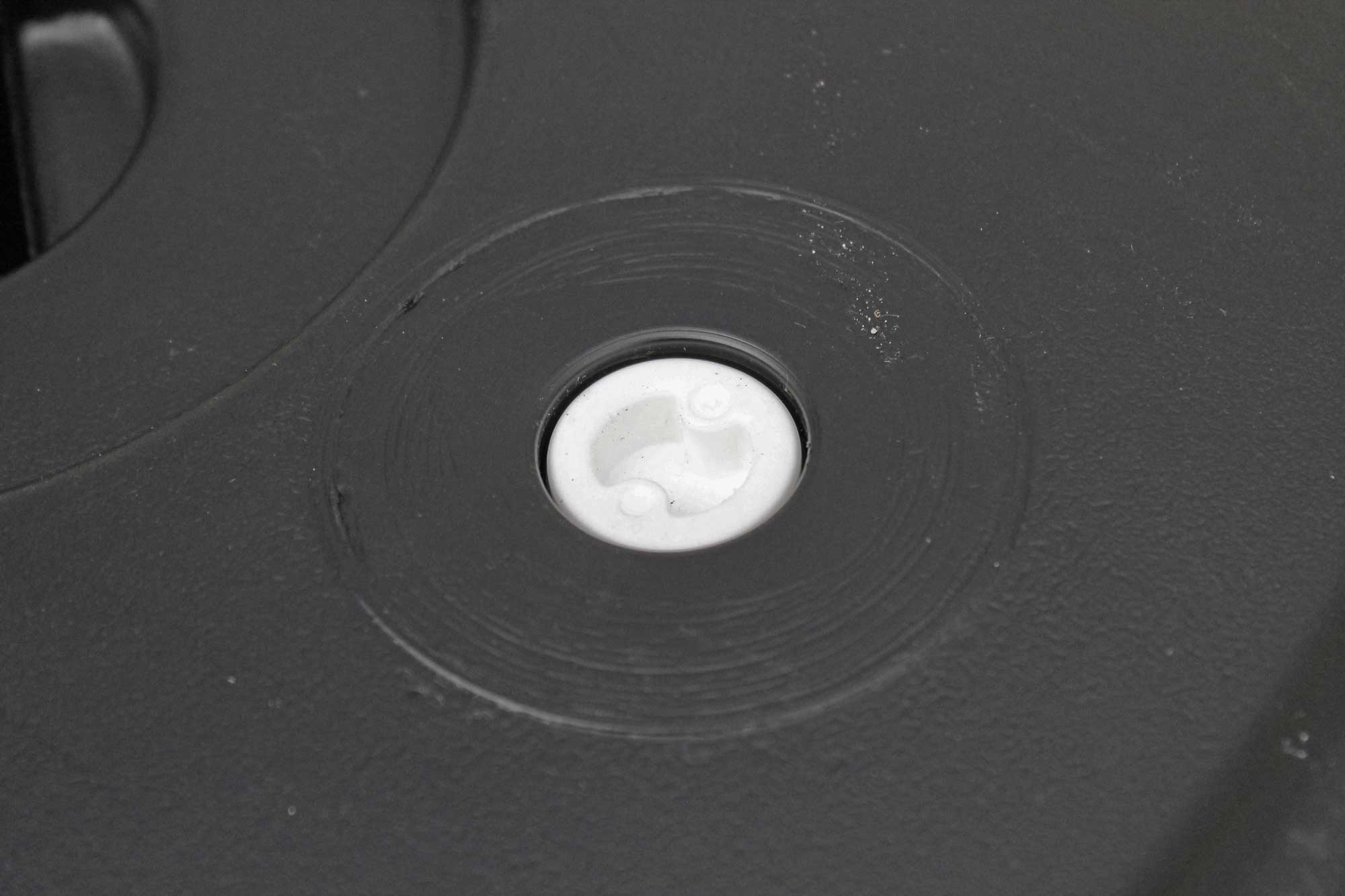 Skipper Barrier Post and Base System with Reflective Strips - Image 5